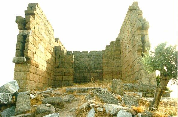 Heracleia Temple from E